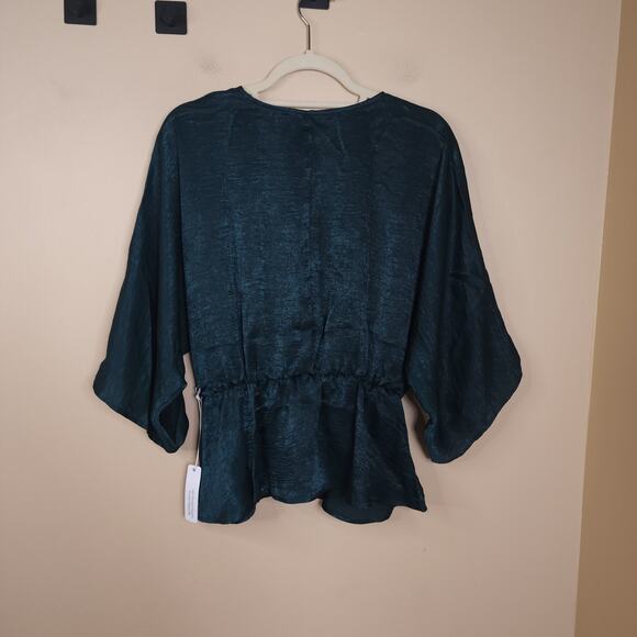 Six/Fifty Batwing Sleeve Empire Waist V-neck Blouse in Hunter Green Size M - Picture 6 of 10